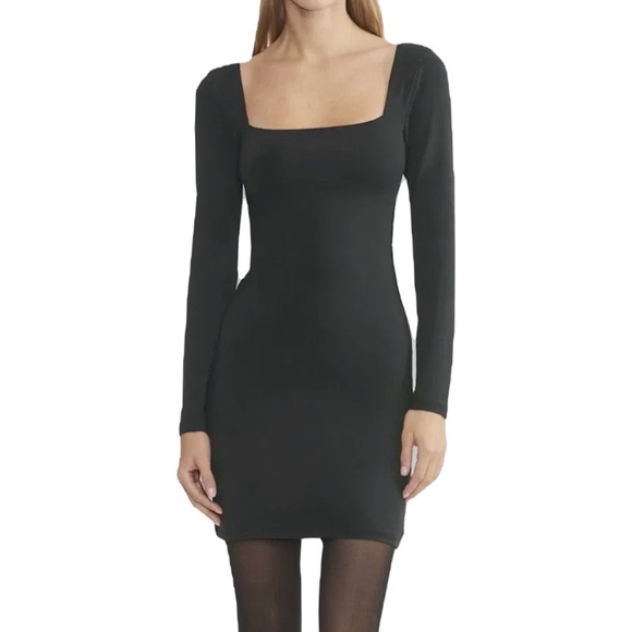 aritzia black bodycon dress Aritzia Black Bodycon Dress by Aritzia